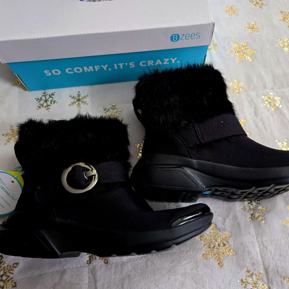 New BZees Ooolala Black Fur Cuffed Boots